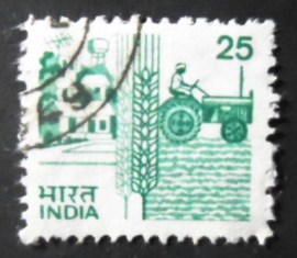 Selo postal da Índia de 1985 Village Wheat and Tractor