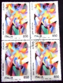 Quadra de selos postais da Itália de 1993 Dynamism of Colored Shapes