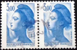 Par de selo postais da França de 1984 Liberty 3