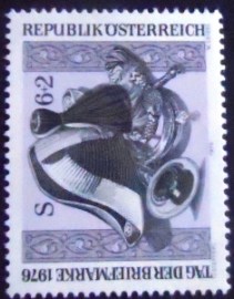 Selo postal da Áustria de 1976 Postillions' hat