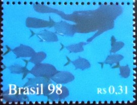Selo postal do Brasil de 1998 Homem e Peixe