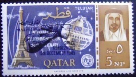 Selo postal do Qatar de 1965 Eiffel Tower and Telstar