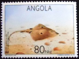 Selo postal de Angola de 1982 Brown Ray