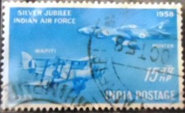 Selo postal da Índia de 1958 Westland Wapiti Biplane and Hawker Hunter