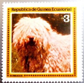 Selo postal da Guinea Ecuatorial de 1978 Komondor