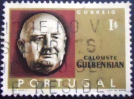 Selo postal de Portugal de 1965 Calouste Gulbenkian