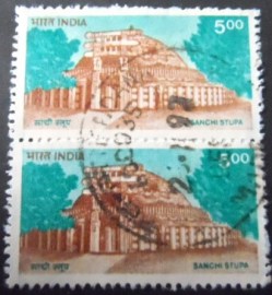 Par de selos postais da Índia de 1994 Sanchi Stupa