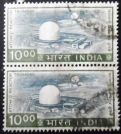 Par de selos postais da Índia de 1976 Atomic Reactor Trombay