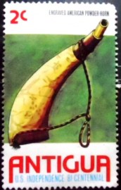Selo postal de Antigua e Barbuda de 1976 American Horn