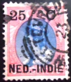 Selo postal Índias Holandesas de 1900 Queen Wilhelmina surcharged 25