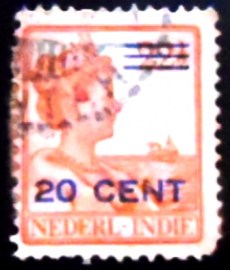 Selo postal Índias Holandesas de 1921 Queen Wilhelmina overprinted 20
