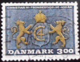 Selo postal da Dinamarca de 1988 Lions supporting Monogram