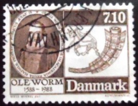 Selo postal da Dinamarca de 1988 Ole Worm & Artifacts