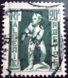 Selo postal da Argélia de 1952 Child with Eagle CS