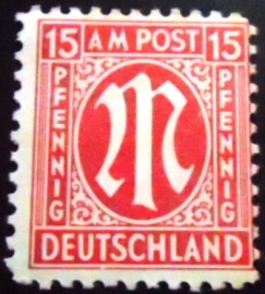 Selo postal da Alemanha de 1945 M In Circle