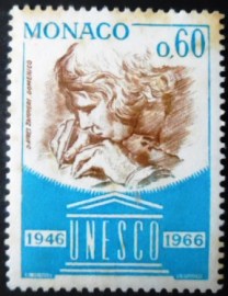 Selo postal de Mônaco de 1966 Writing young man