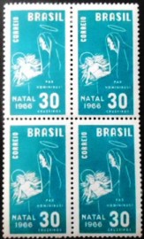 Quadra de selos postais do Brasil de 1966 Natal 66