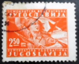 Selo postal da Iugoslávia de 1947 Partisan Girl and Flag