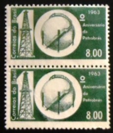 Par de selos postais do Brasil de 1963 Petrobrás