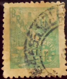 Selo postal do Brasil de 1948 Petróleo 10 U
