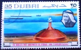 Selo postal de Dubai de 1969 Oil storage tank in place on ocean floor