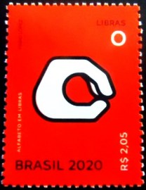 Selo postal do Brasil de 2020 Letra O em Libras