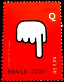 Selo postal do Brasil de 2020 Letra Q em Libras