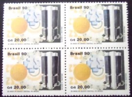 Quadra de selos postais do Brasil de 1990 Banco Central M