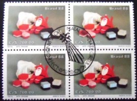 Quadra de selos postais do Brasil de 1988 Papai Noel M1CZC