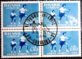 Quadra de selos postais do Brasil de 1956 6º Jogos Infantis Esgrima