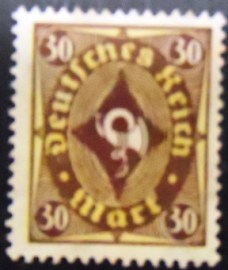 Selo postal da Alemanha Reich de 1922 Posthorn 30