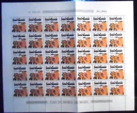 Folha de selos postais do Brasil de 1972 MOBRAL
