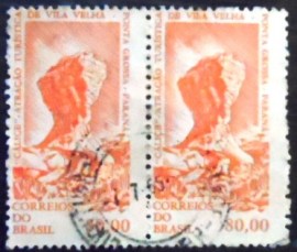 Par de selos postais do Brasil de 1964 Cálice