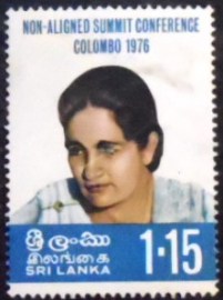 Selo postal do Sri Lanka de 1976 Prime Minister Mrs Bandaranaike