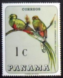 Selo postal do Panamá de 1967 Quetzal