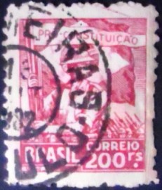 Selo postal do Brasil de 1932 Soldado e Bandeira