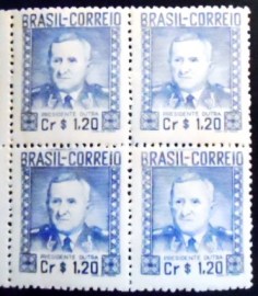 Quadra de selo postais do Brasil de 1947 Gaspar Dutra 1,20