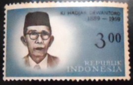 Selo postal da Indonésia de 1961 Ki Hadjir Dewantoro