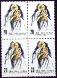 Quadra de selos postais do Brasil de 1971 Dia das Mães M
