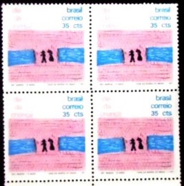 Quadra de selos do Brasil de 1971 Desenho Marisa da Silva Chaves