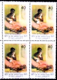 Quadra de selos postais do Brasil de 1971 Lei do Ventre Livre M