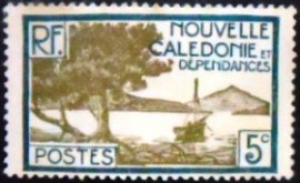 Selo postal da Nova Caledônia de 1928 Mangrove Bay's Point 5