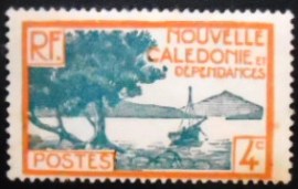 Selo postal da Nova Caledônia de 1928 Mangrove Bay's Point 4
