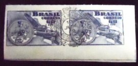 Par de selos postais do Brasil de 1949 Senta a Púa