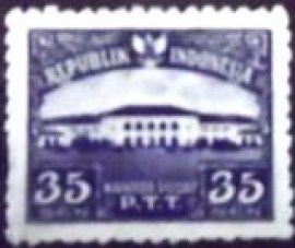 Selo postal da Indonésia de 1953 General Post Office Building 35
