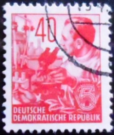 Selo postal da Alemanha de 1957 Chemists