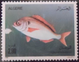 Selo postal da Argélia de 1989 Blackspot Seabream