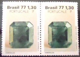 Par de selos do Brasil de 1977 Esmeralda