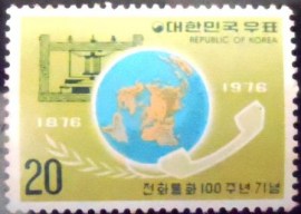 Selo postal da Coréia do Sul de 1976 Alexander Graham Bell