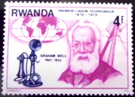 Selo postal da Ruanda de 1976 Alexander Graham Bell